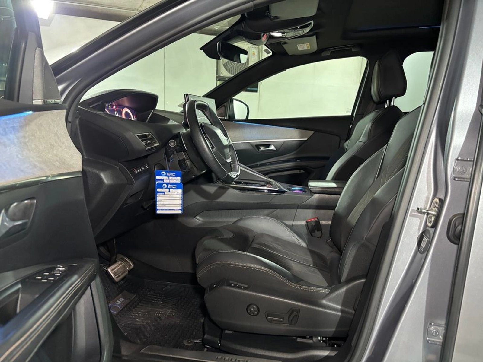 Peugeot 5008 PURETECH 180 EAT8 1.6 AUT 2023 - Imagen 13 de 20