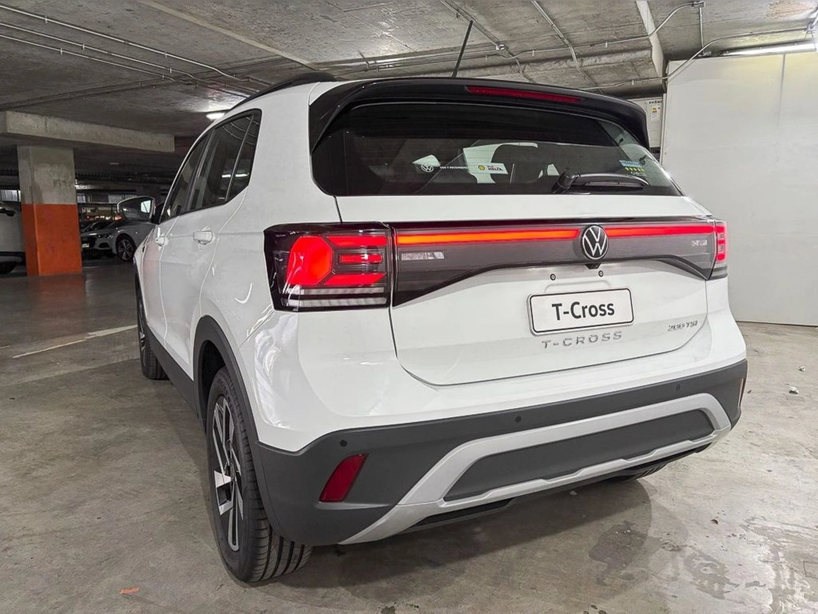 VOLKSWAGEN T-CROSS 1.0 TSI AT Comfortline 2026 - Imagen 8 de 17