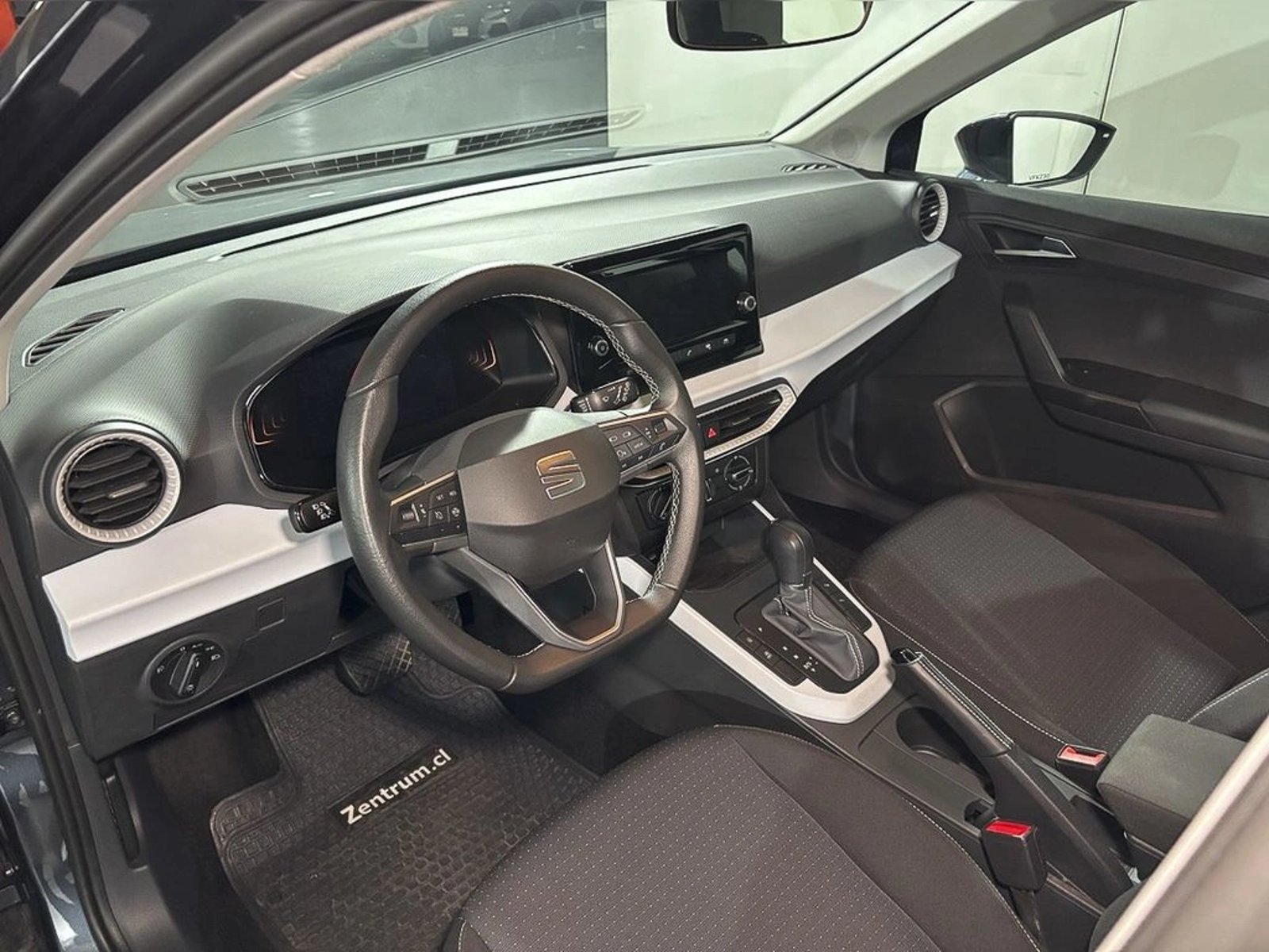 SEAT ARONA Style 1.0 TSI AT 2025 - Imagen 6 de 12