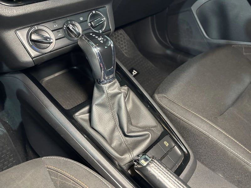 Skoda SCALA 1.0 TSI AMBITION 4X2 DSG AT7 5P 2023 - Imagen 14 de 20