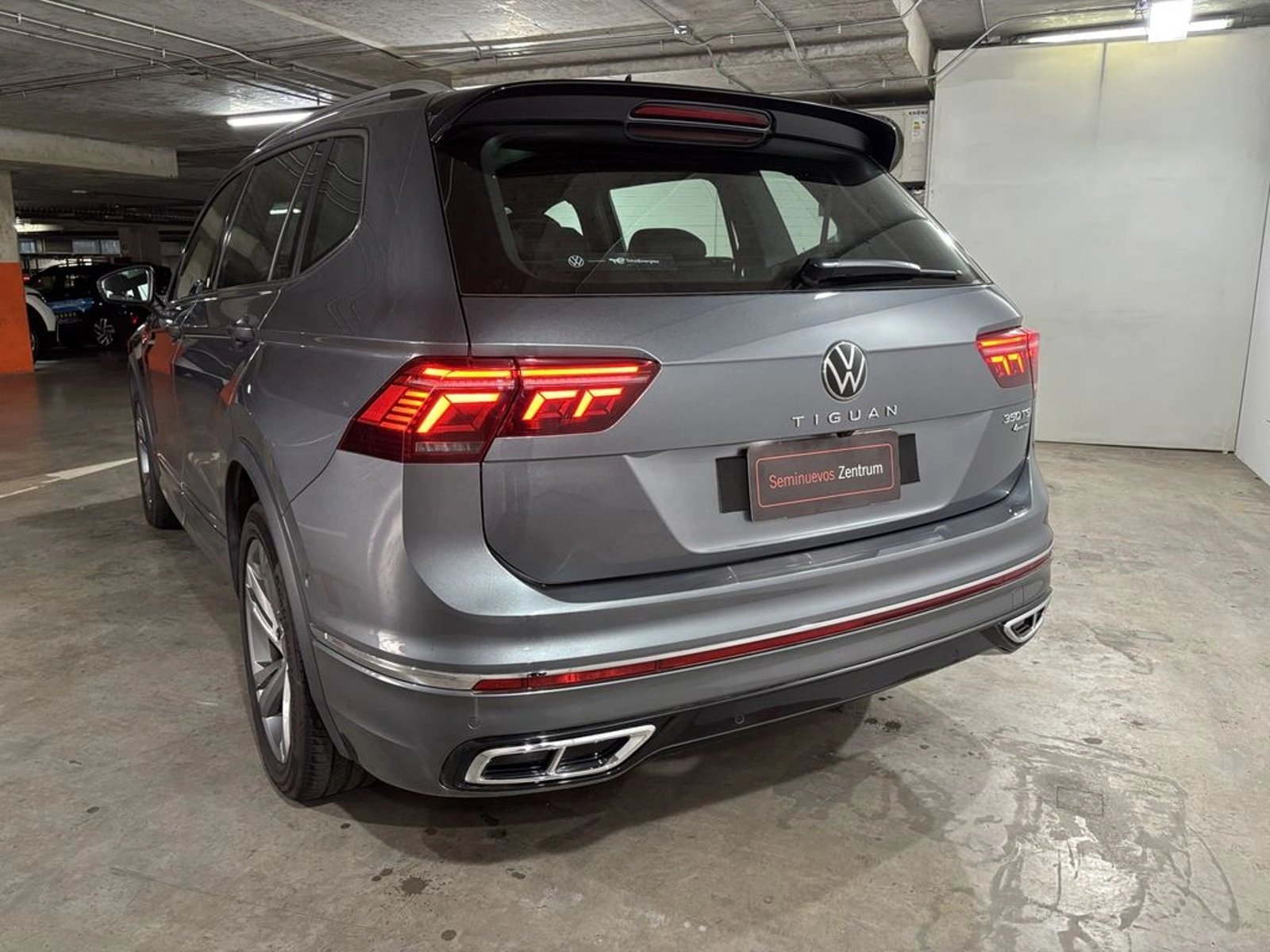 Volkswagen TIGUAN 2.0 R-LINE AT 4X4 2025 - Imagen 8 de 20