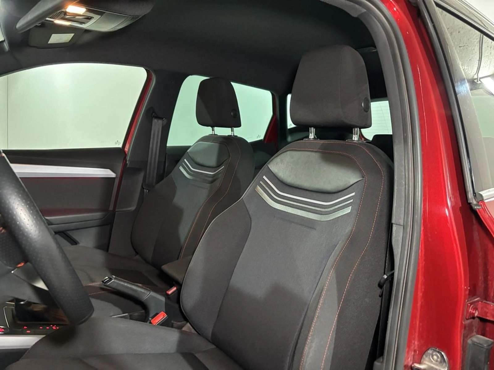 SEAT ARONA 1.6 STYLE AT 2023 - Imagen 8 de 16