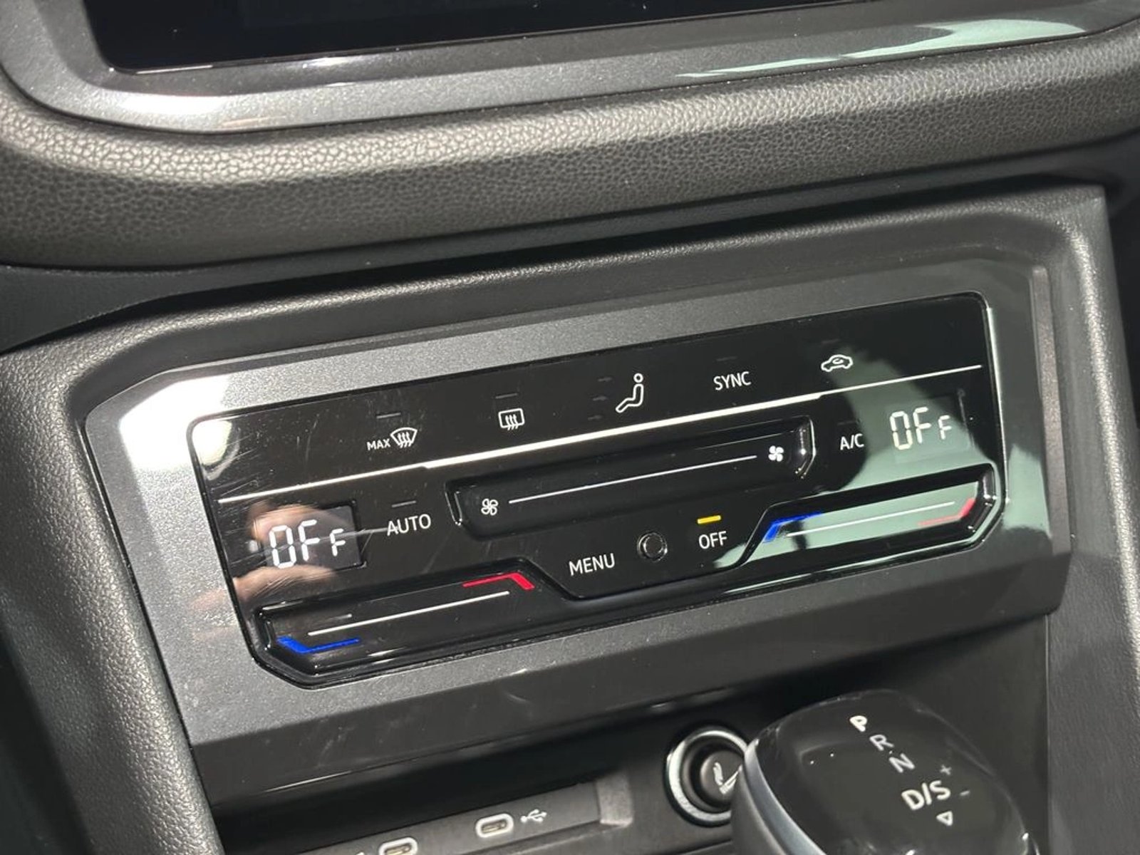 Volkswagen TIGUAN 1.4 TSI AT Highline 2024 - Imagen 14 de 18