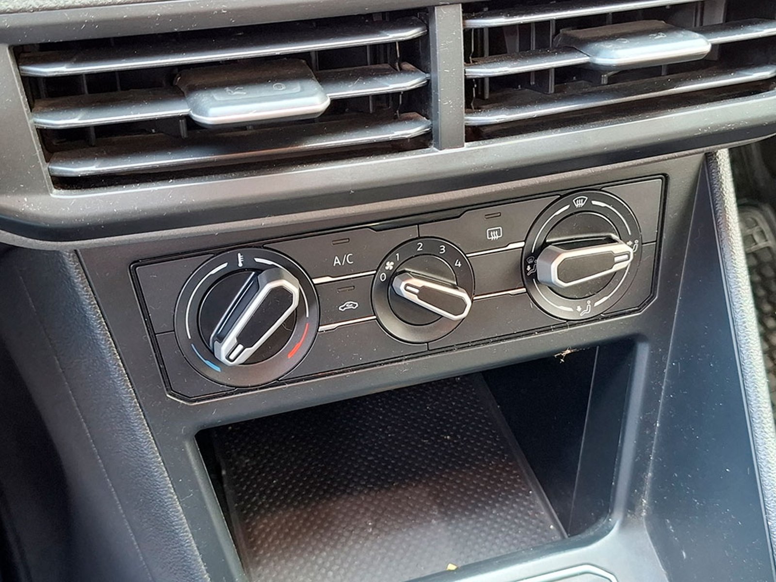Volkswagen VIRTUS OTTO 1.6 2023 - Imagen 15 de 20