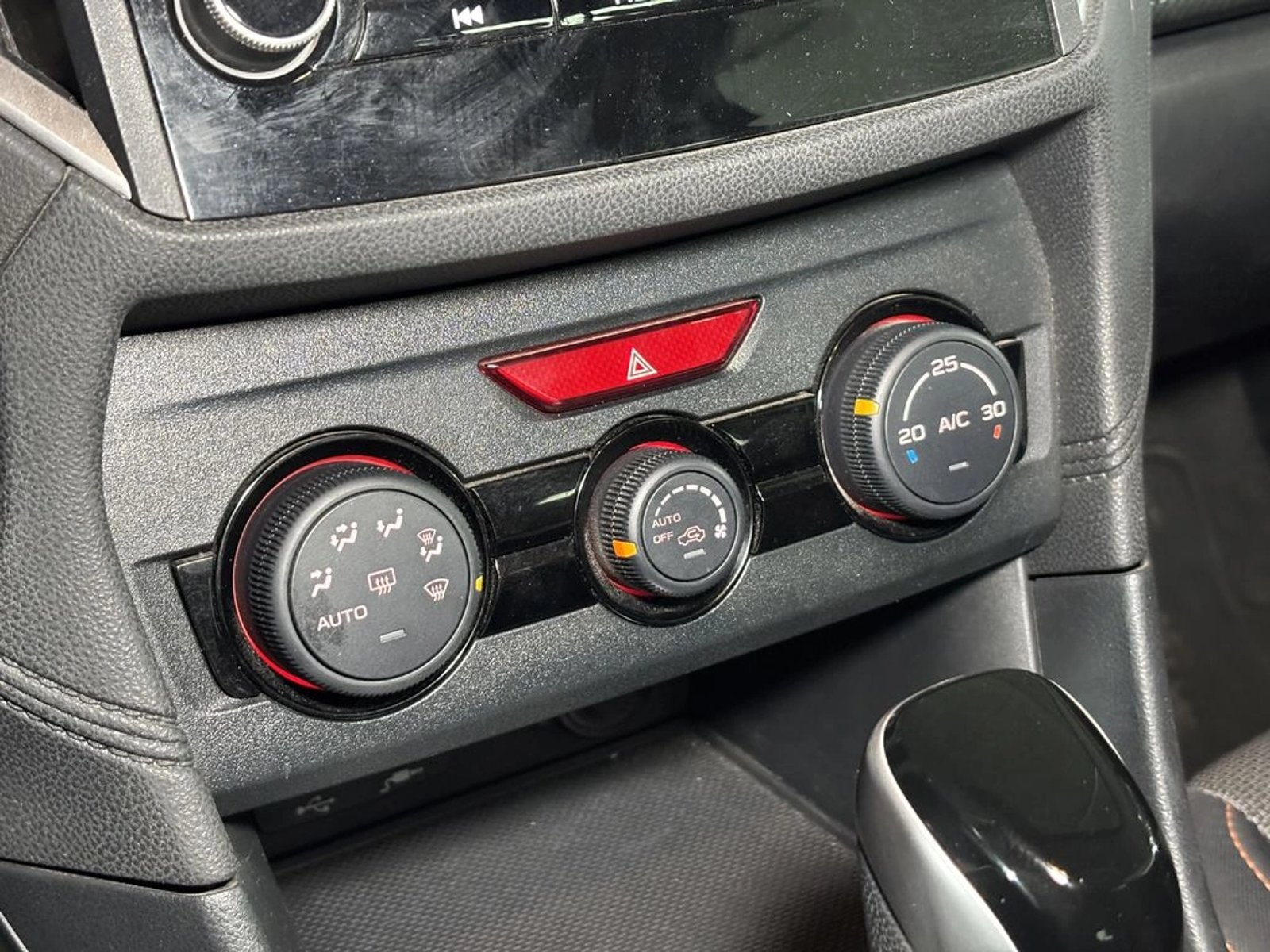 SUBARU XV 2.0I AWD CVT AT 5P 2022 - Imagen 13 de 18