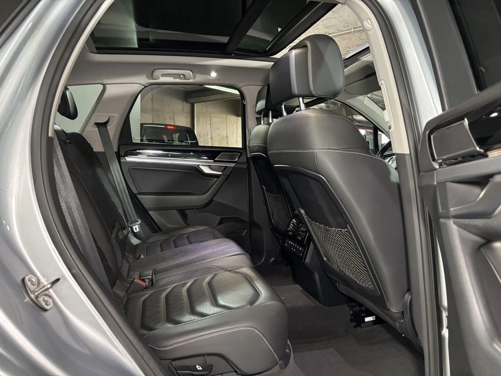 Volkswagen TOUAREG 3.0 V6 TDI LIMITED 4WD AT 5P 2020 - Imagen 7 de 20