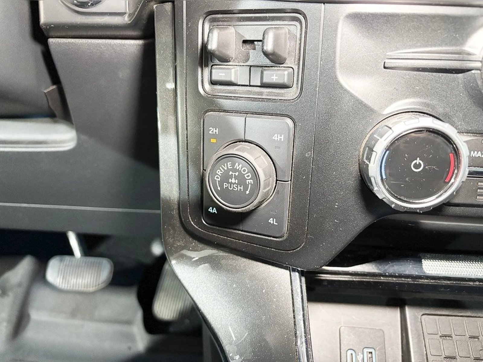 FORD F-150 LARIAT SPORT 4X4 5.0L AUT 2024 - Imagen 19 de 19