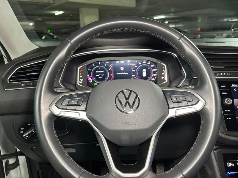 Volkswagen TIGUAN 1.4 TSI AT Highline 2024 - Imagen 17 de 18