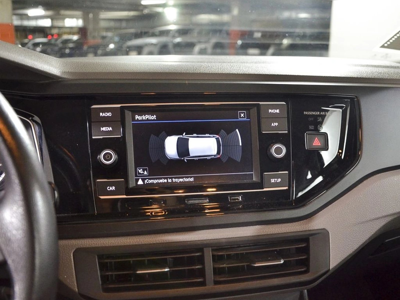 VOLKSWAGEN POLO 1.6 MT Comfortline 2023 - Imagen 10 de 12