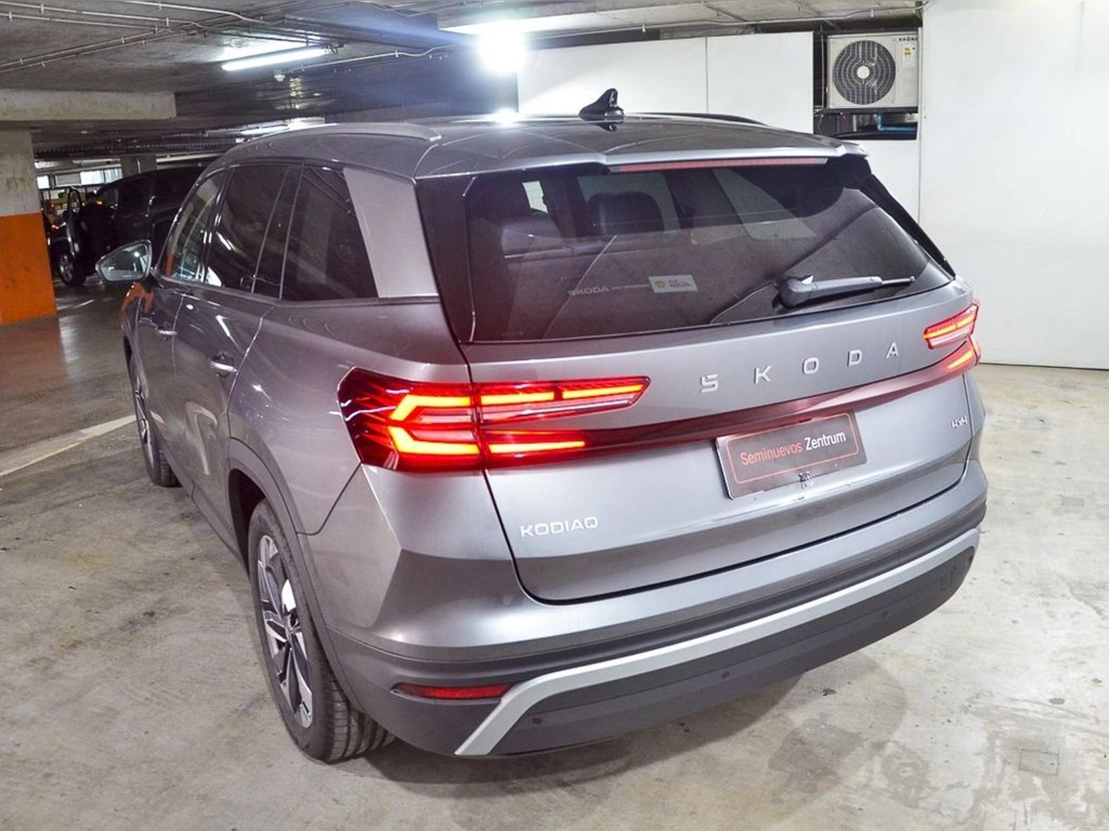 SKODA KODIAQ 2.0 TSI 4x4 - Design 2026 - Imagen 7 de 17