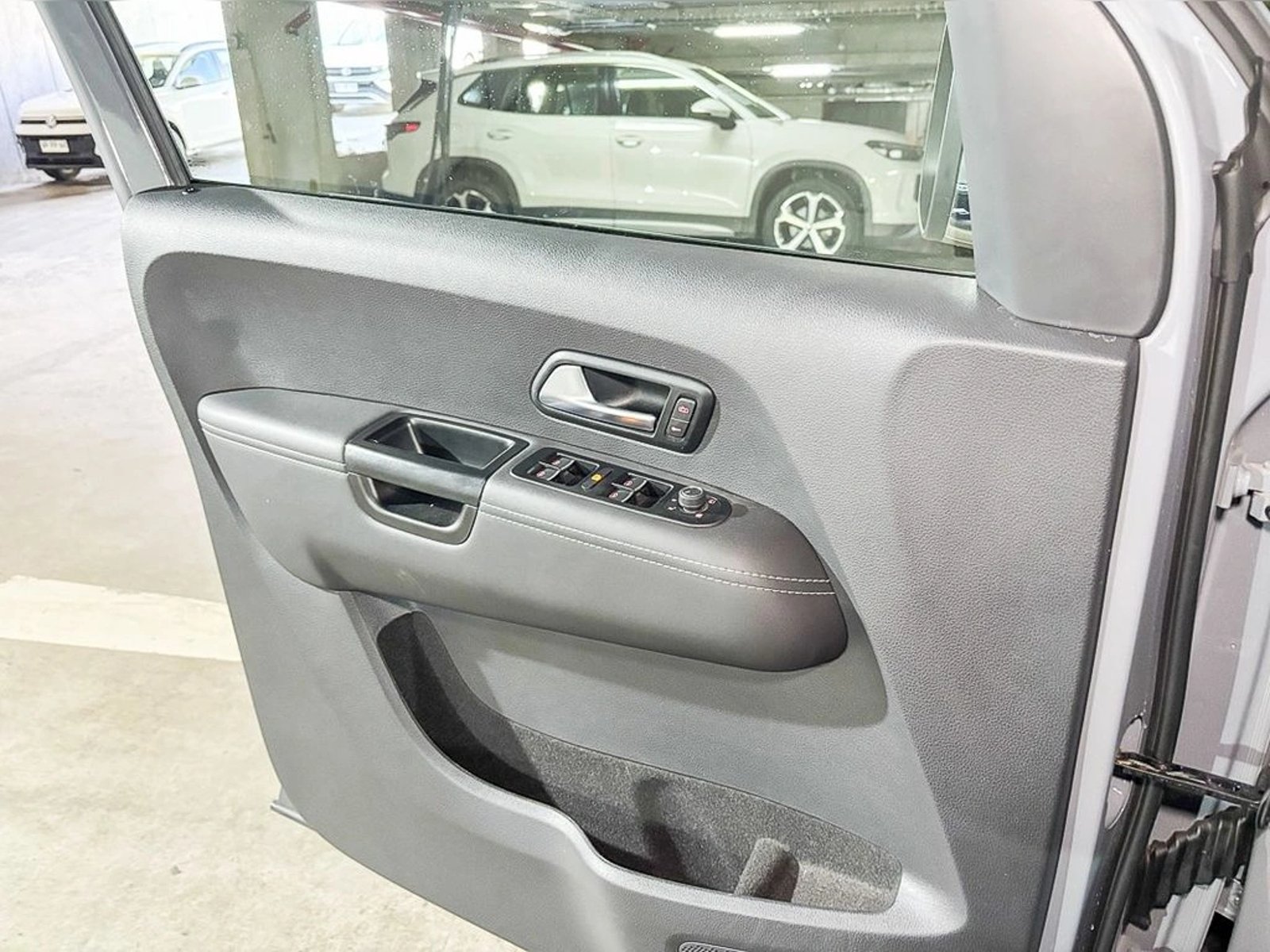 VOLKSWAGEN AMAROK V6 3.0 TDI AT Highline 4Motion 2026 - Imagen 19 de 19