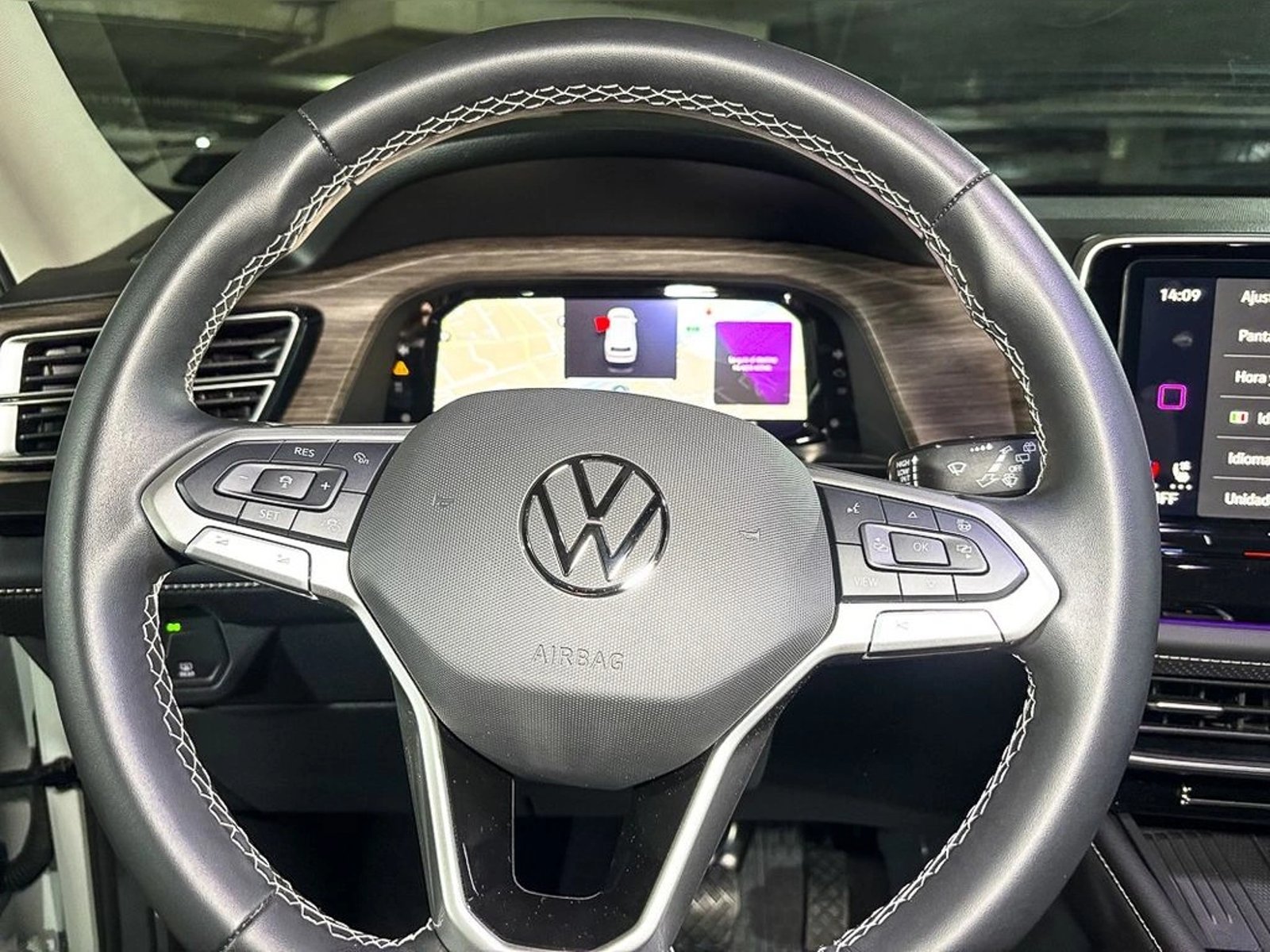 VOLKSWAGEN ATLAS 2.0 TSI AT Limited 4Motion 2026 - Imagen 17 de 19
