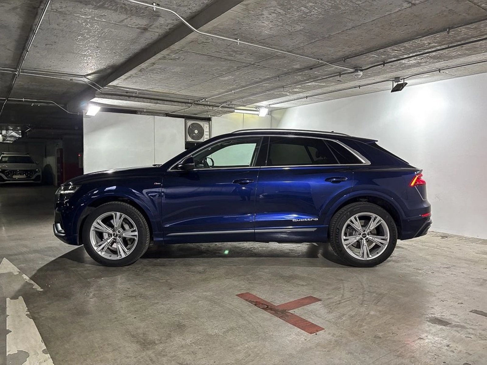 AUDI Q8 Q8 55 TFSI Sport 2023 - Imagen 7 de 15