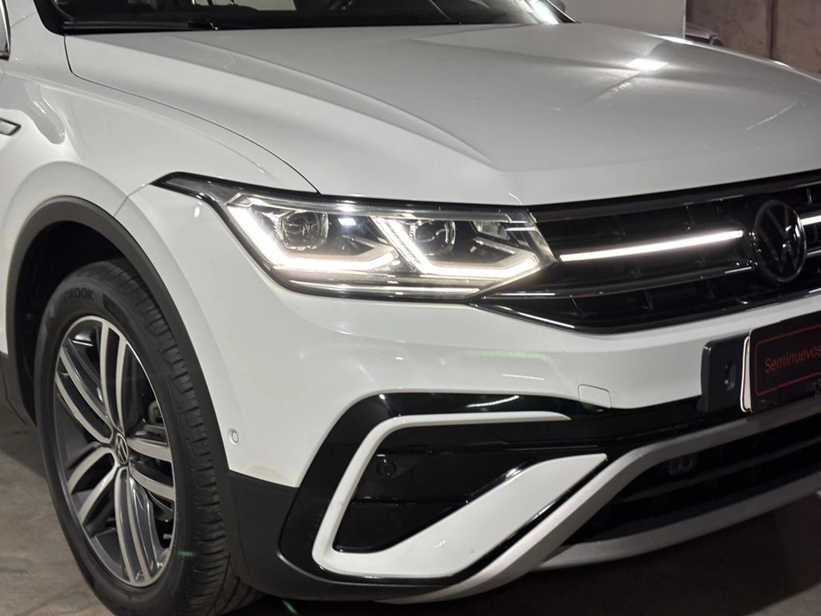 Volkswagen TIGUAN 1.4 TSI AT Highline 2024 - Foto 4 de 18