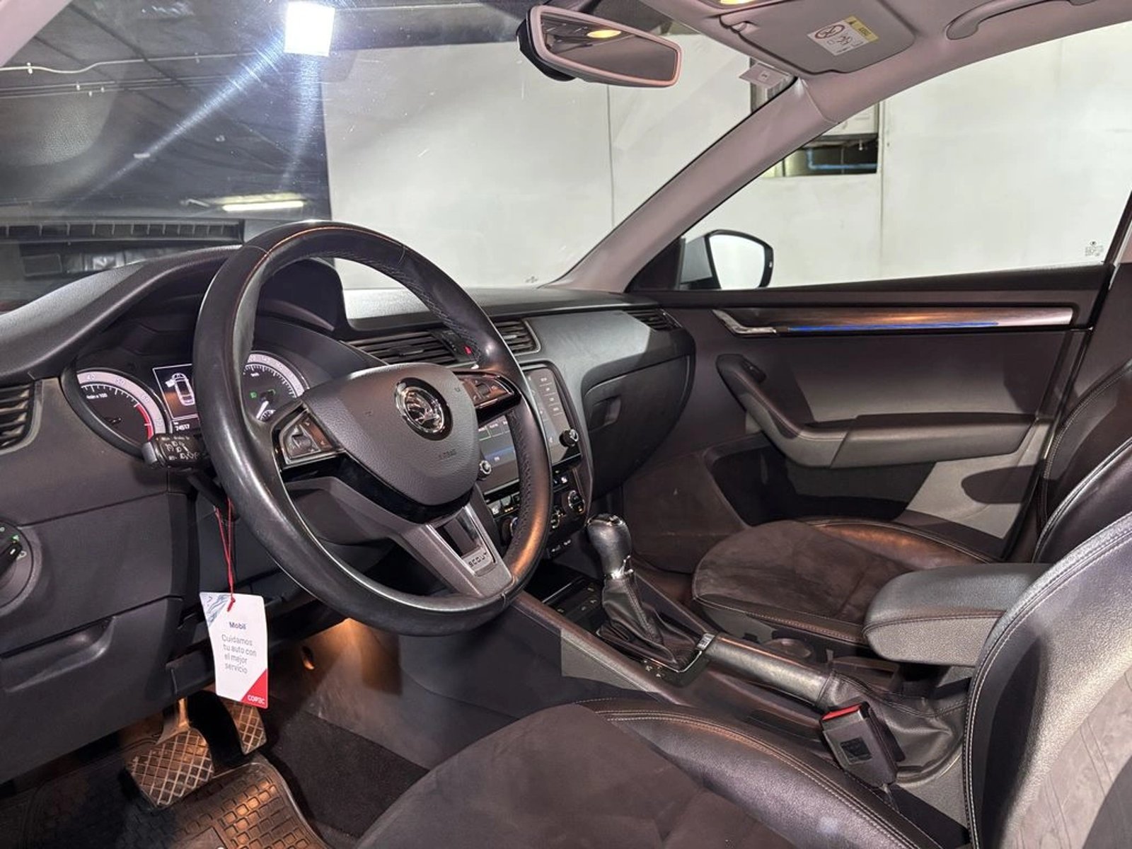 Skoda OCTAVIA SCOUT TSI 1.8 AT 2018 - Imagen 12 de 17