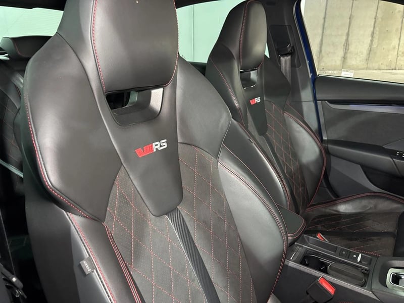 Skoda OCTAVIA VRS TFSI 2.0 AUT 2024 - Imagen 6 de 20