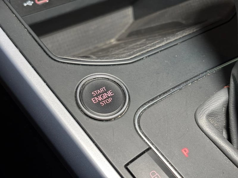 SEAT ARONA 1.6 STYLE AT 2023 - Imagen 16 de 16