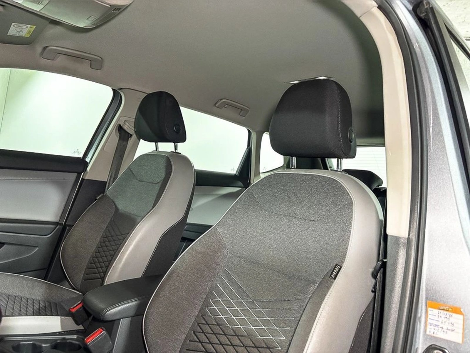 VOLKSWAGEN TAOS 1.4 TSI COMFORTLINE AT 2022 - Imagen 9 de 13