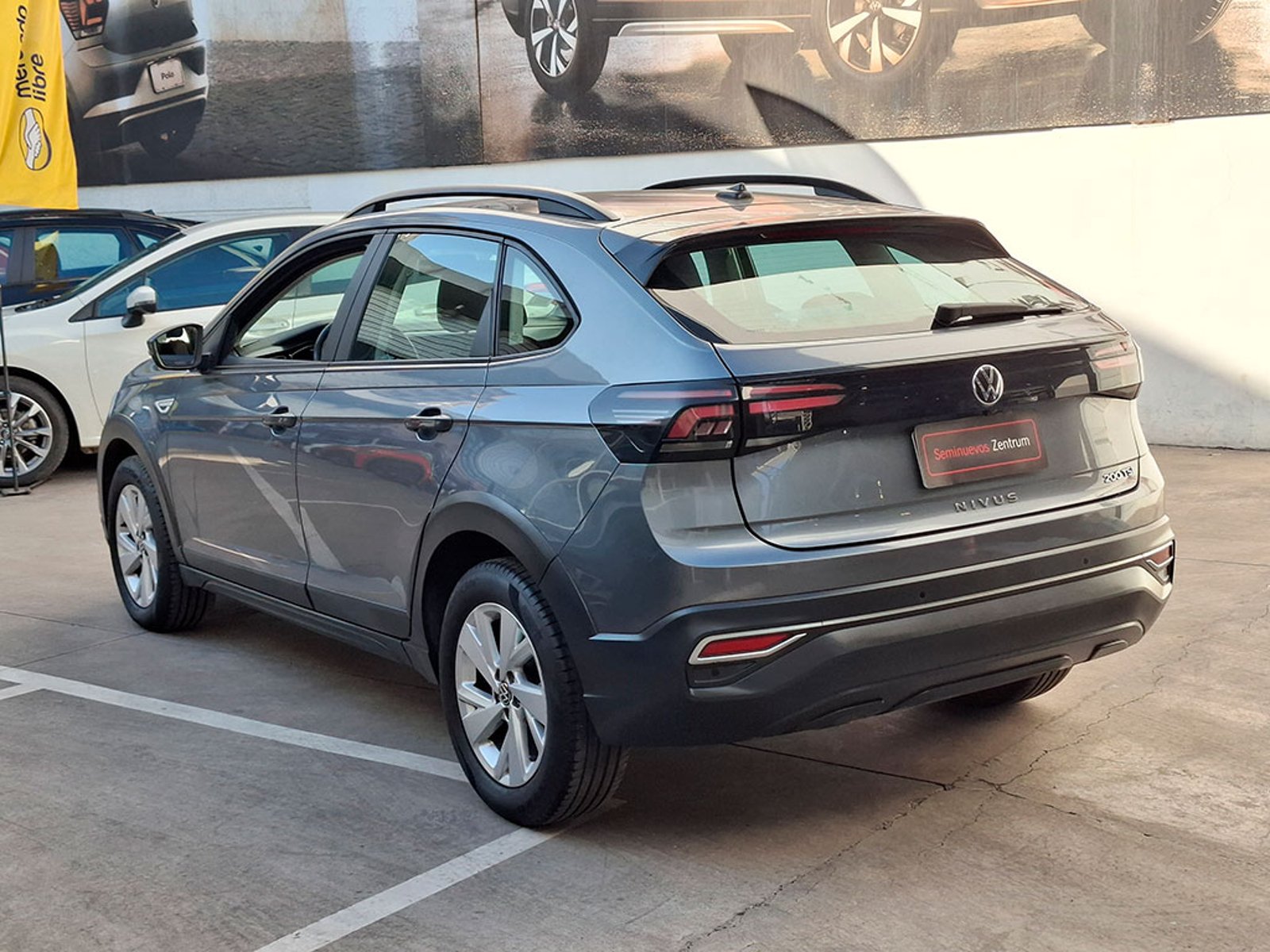 VOLKSWAGEN NIVUS 1.0 TSI COMFORTLINE 2023 - Foto 4 de 20