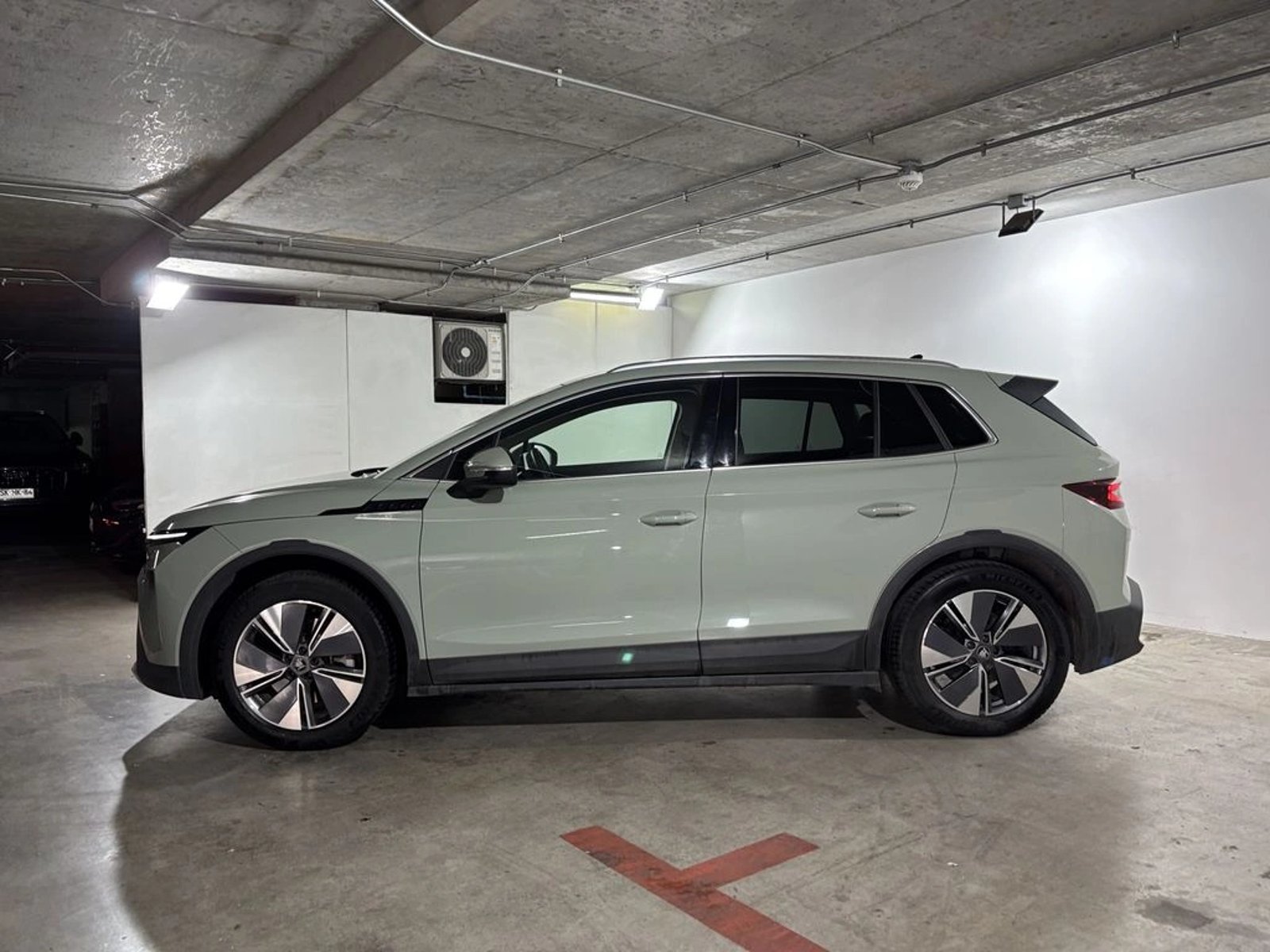 Skoda ELROQ 0.0 DESIGN BEV AT ELECTRICO 2025 - Imagen 9 de 18