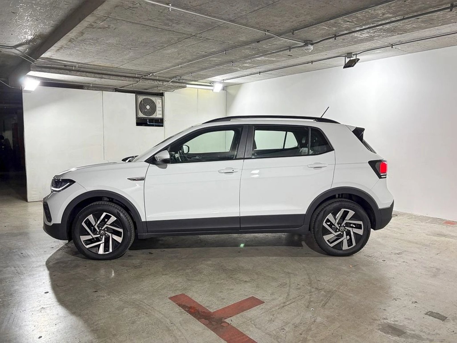 VOLKSWAGEN T-CROSS 1.0 TSI AT Comfortline 2026 - Imagen 17 de 17