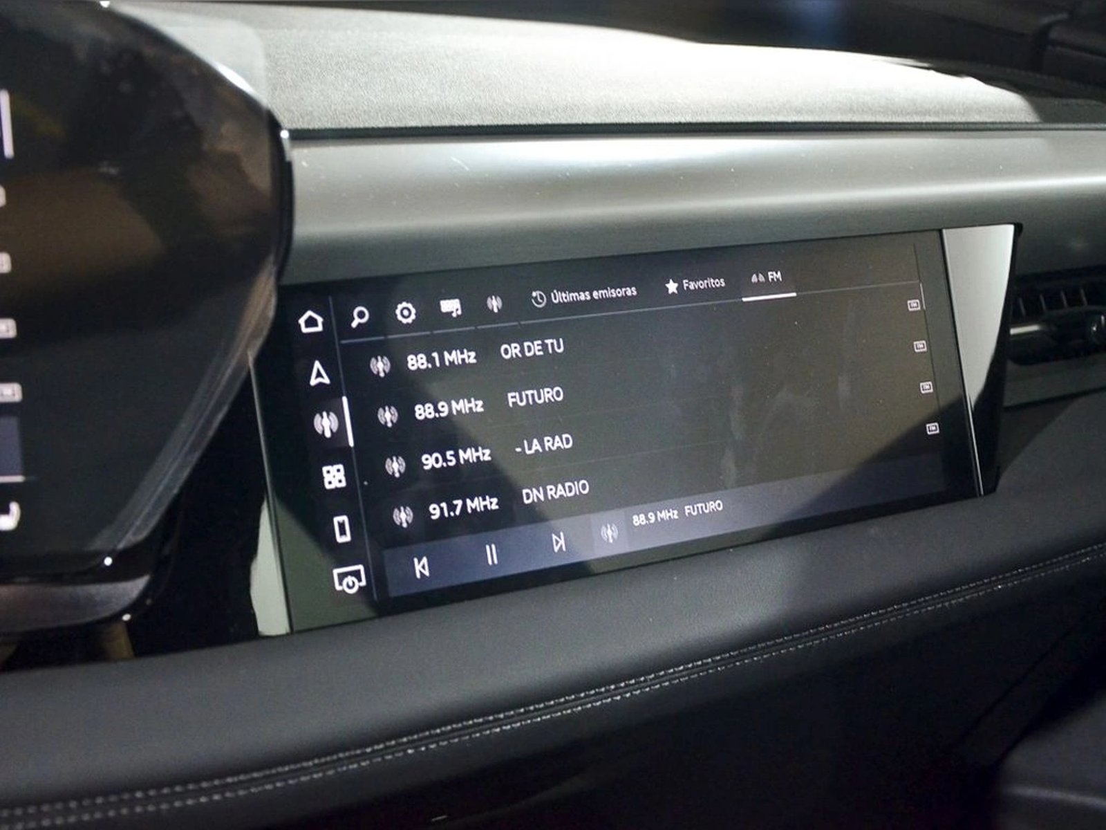 AUDI Q6 Sportback e-tron 55 S LINE QUATTRO 2025 - Imagen 16 de 17