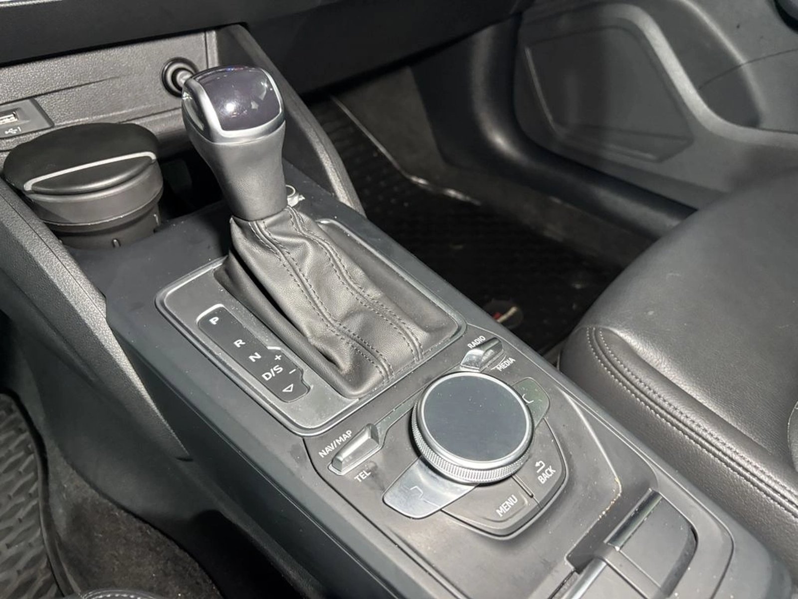 Audi Q2 1.4 35 TFSI 4X2 AT 5P 2023 - Imagen 15 de 19