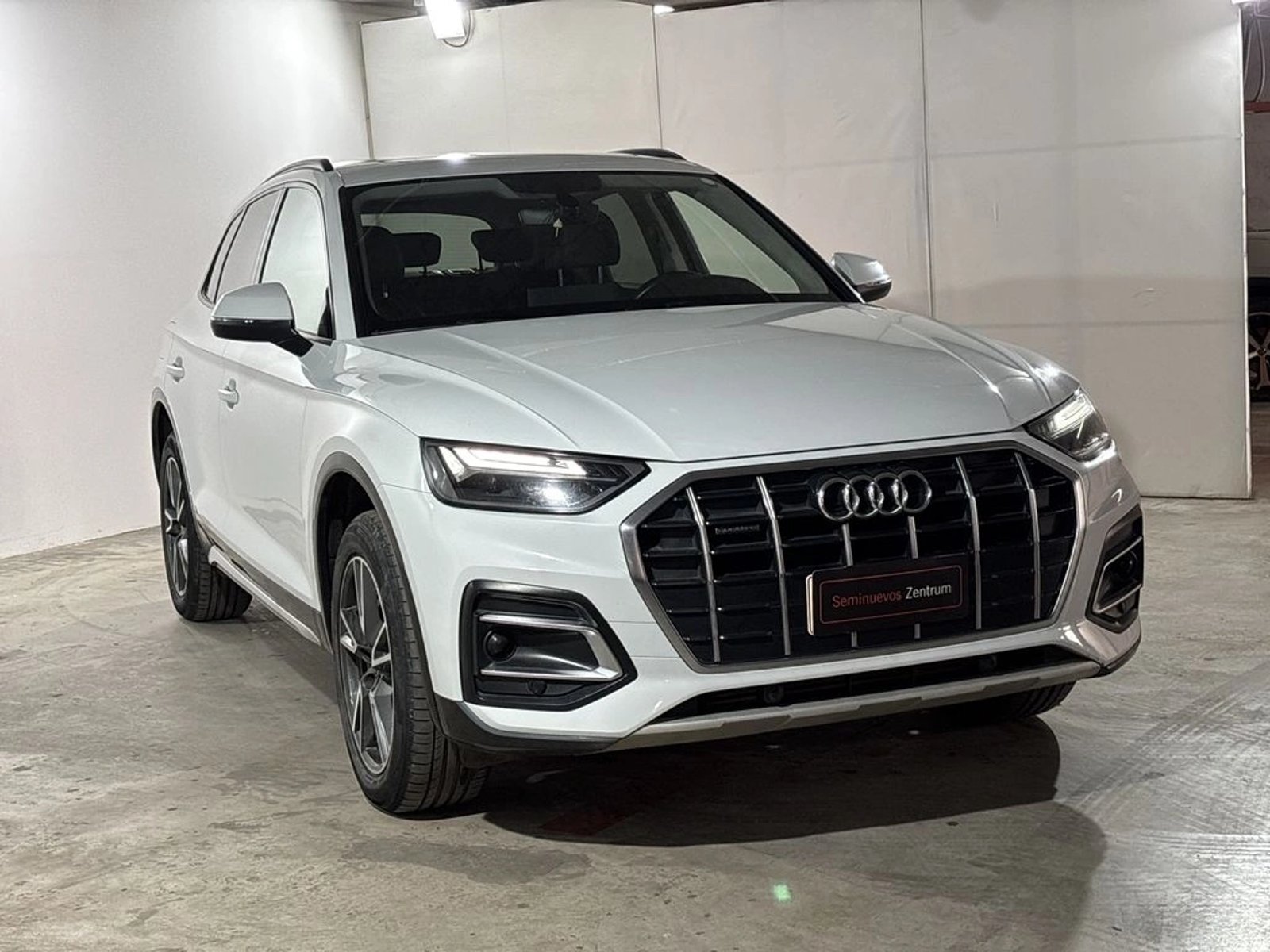 Audi Q5 45 TFSI 4X4 2.0 AUT 2023 - Foto 3 de 20