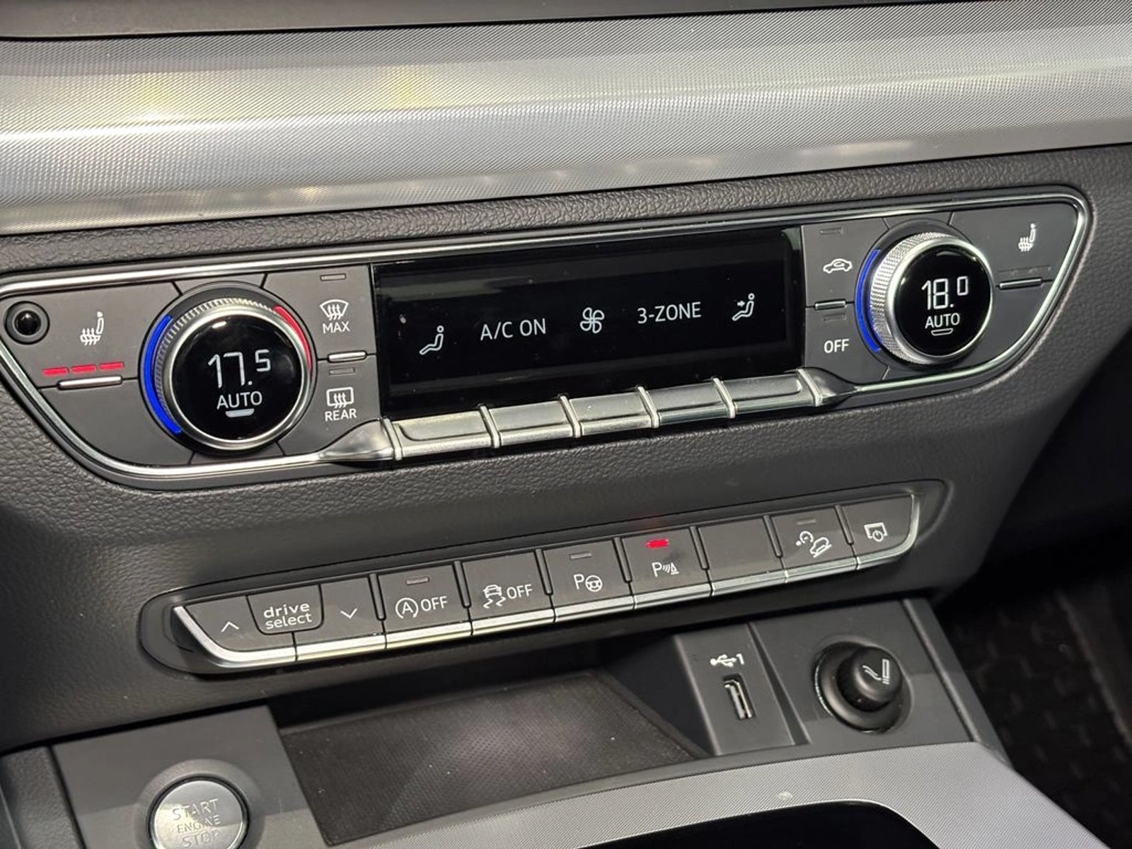 Audi Q5 Sportback 45 TFSI Sport 2024 - Imagen 18 de 20