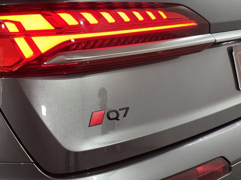 Audi Q7 3.0 55 TFSI SPORT PI QUATTRO 4X4 7PAS AT 5P 2025 - Imagen 9 de 20
