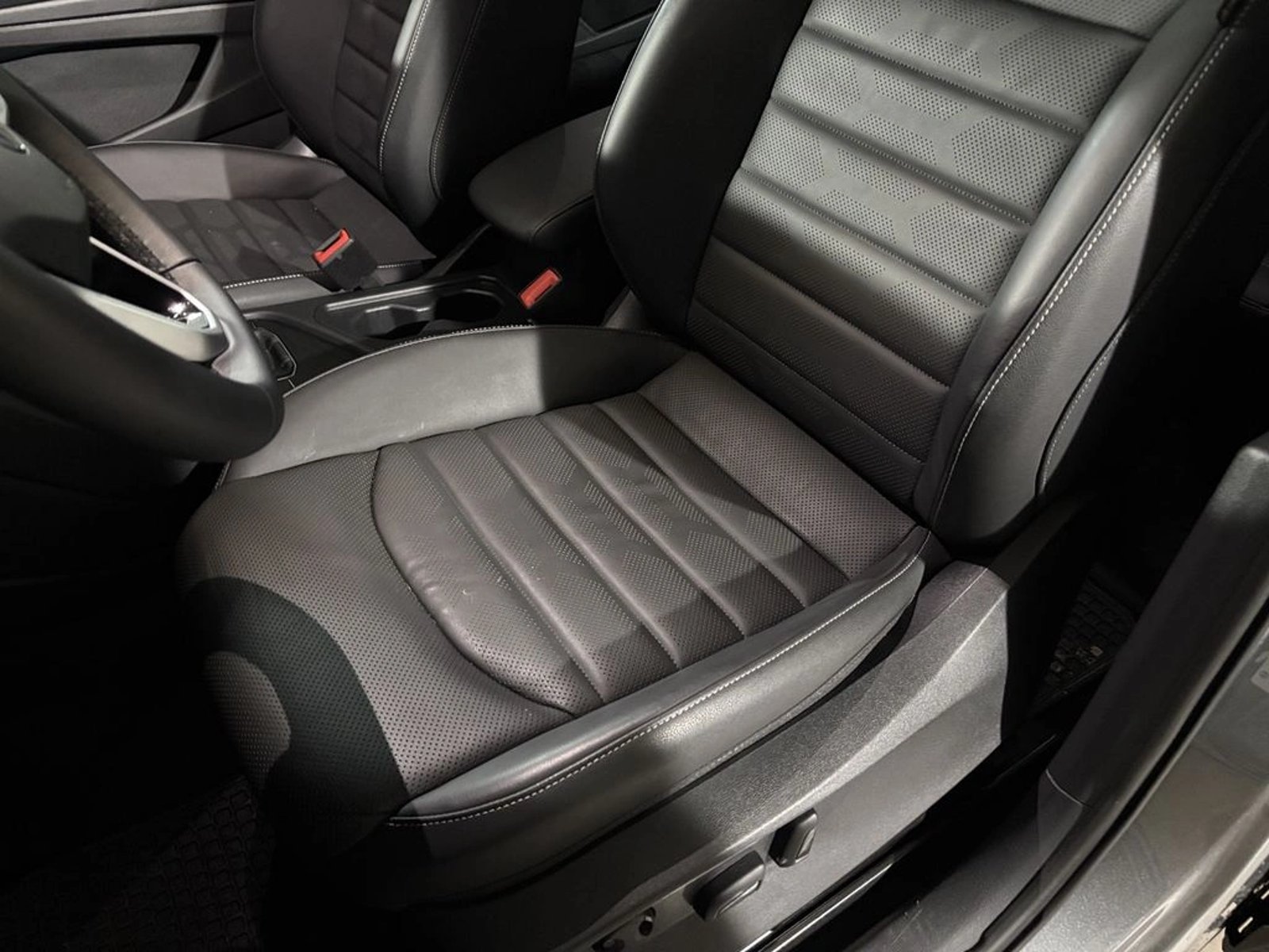 Volkswagen TAOS HIGHLINE AUT 2025 - Imagen 16 de 20
