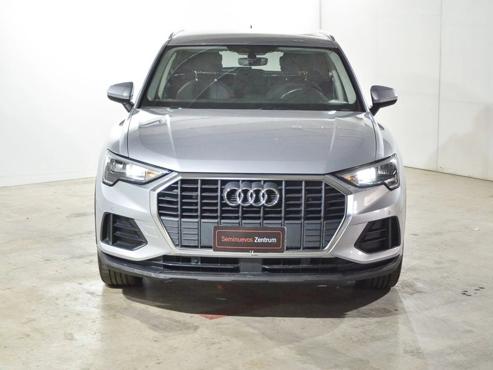 Audi Q3 35 TFSI 1.4 AUT 2022 - Foto 2 de 13