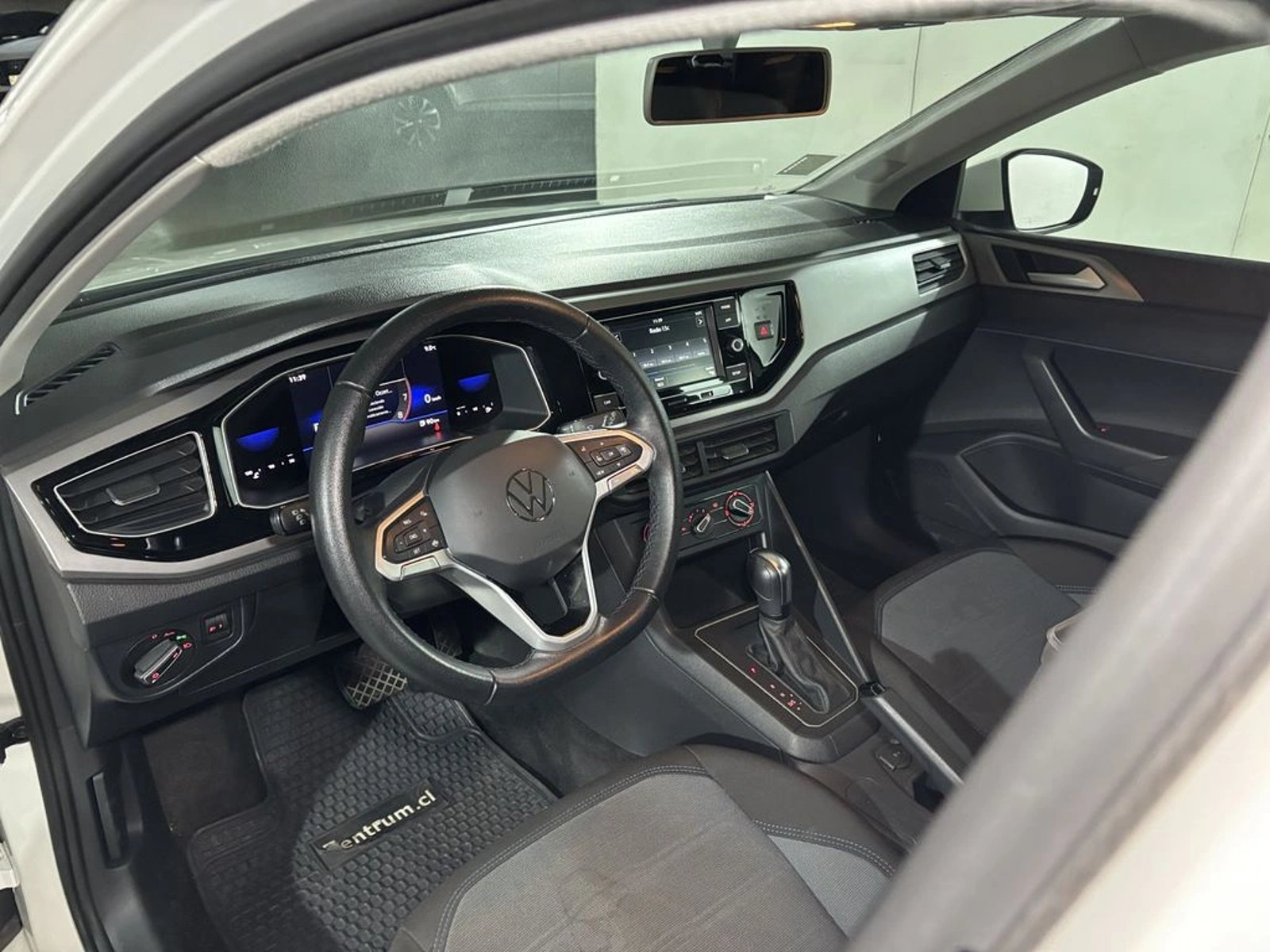 VOLKSWAGEN NIVUS 1.0 TSI COMFORTLINE 2023 - Imagen 9 de 16