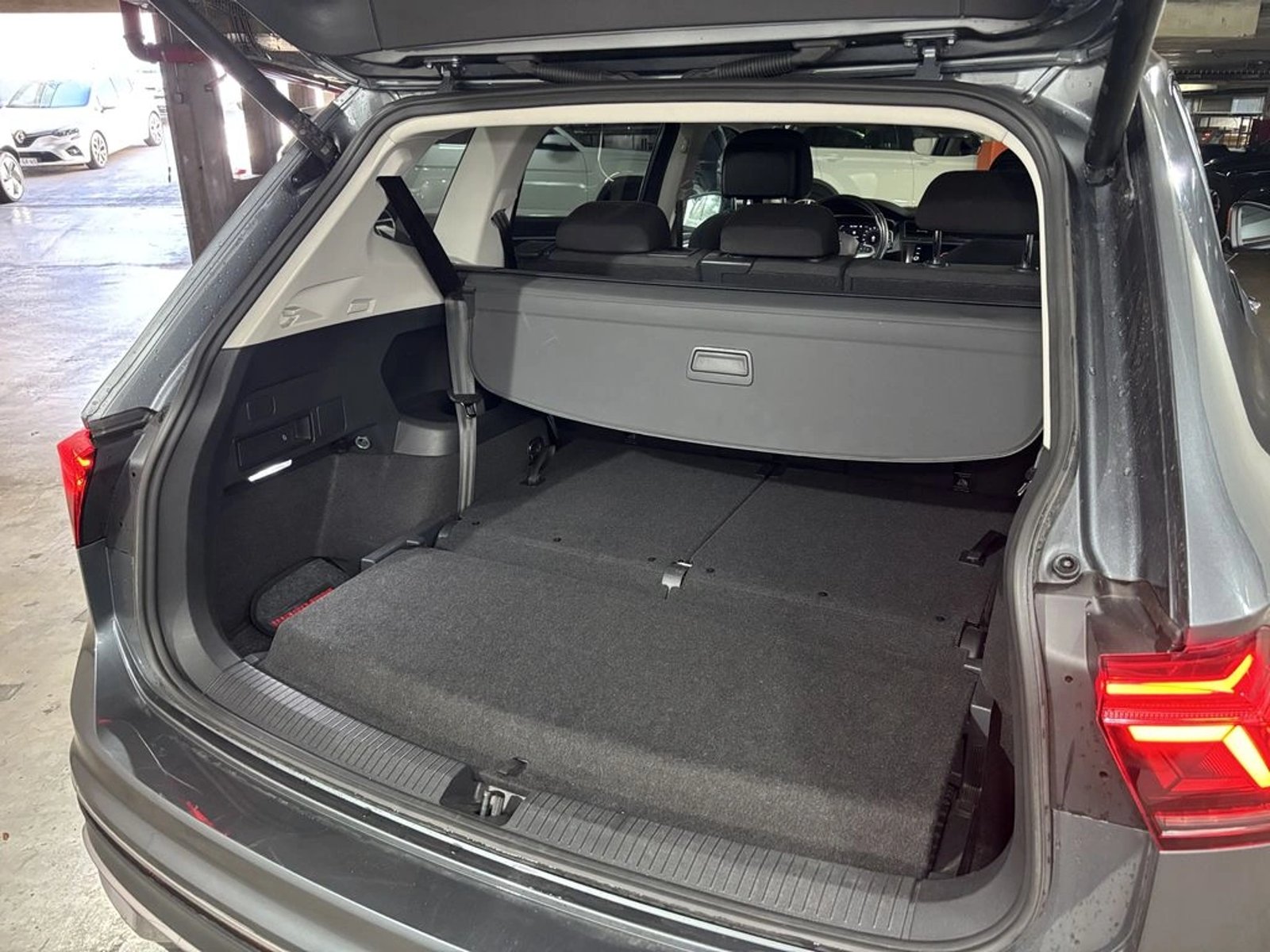 Volkswagen TIGUAN TSI 4X2 1.4 AUT 2023 - Imagen 8 de 18