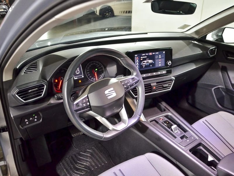 SEAT LEON TSI AT8 1.4 AUT 2023 - Imagen 6 de 10