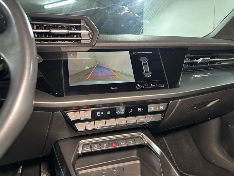 Audi A3 SPORTBACK 35 TFSI 1.4 AUT 2022 - Imagen 16 de 19