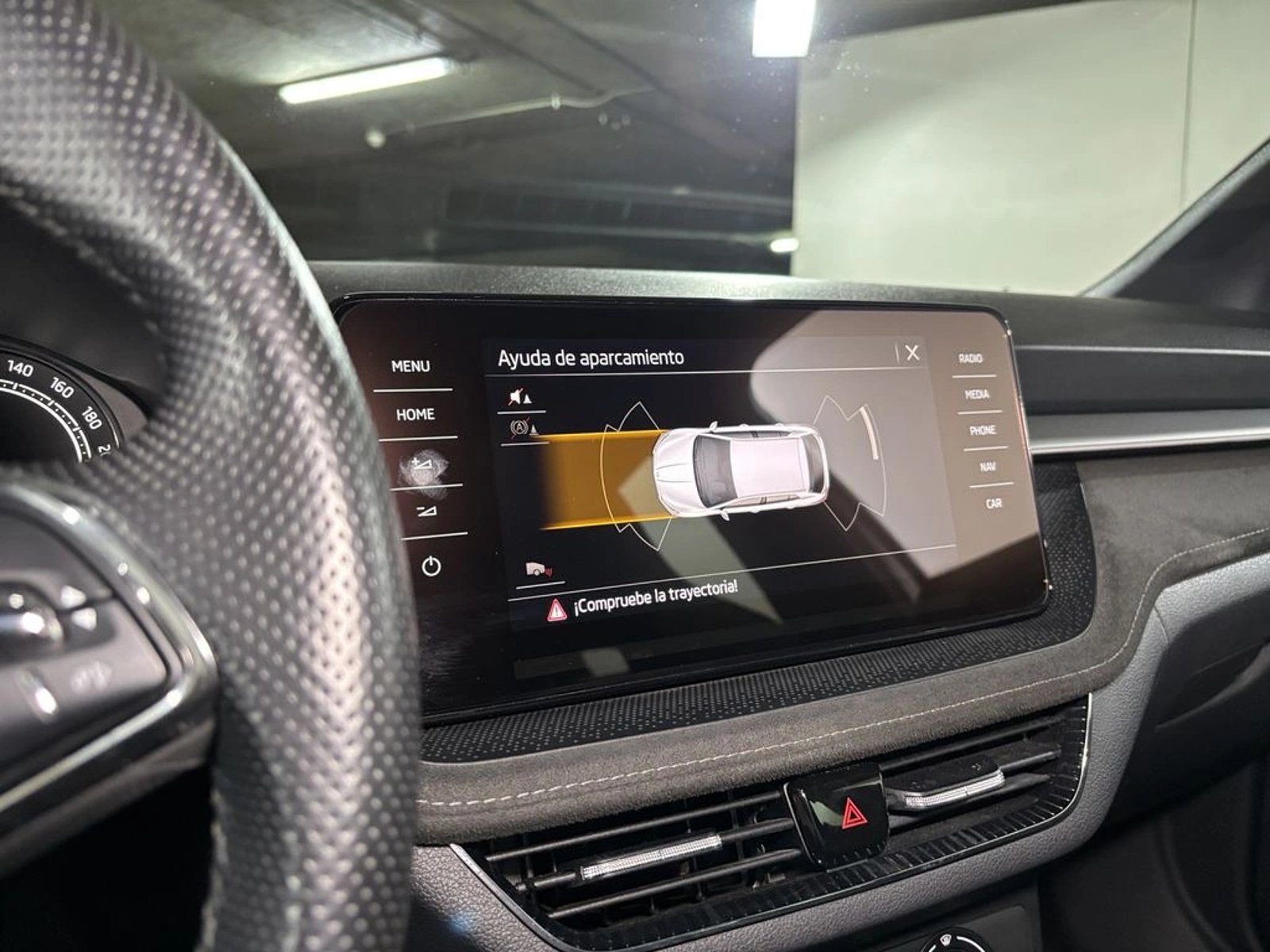 SKODA FABIA 1.0  TSI MT - Style 2022 - Imagen 15 de 18