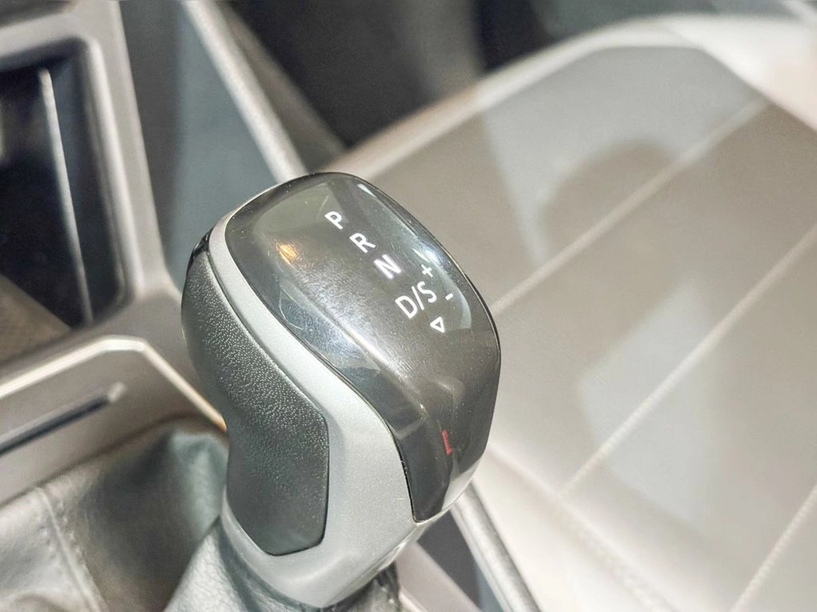 VOLKSWAGEN NIVUS 1.0 TSI AT HIGHLINE 2025 - Imagen 11 de 16