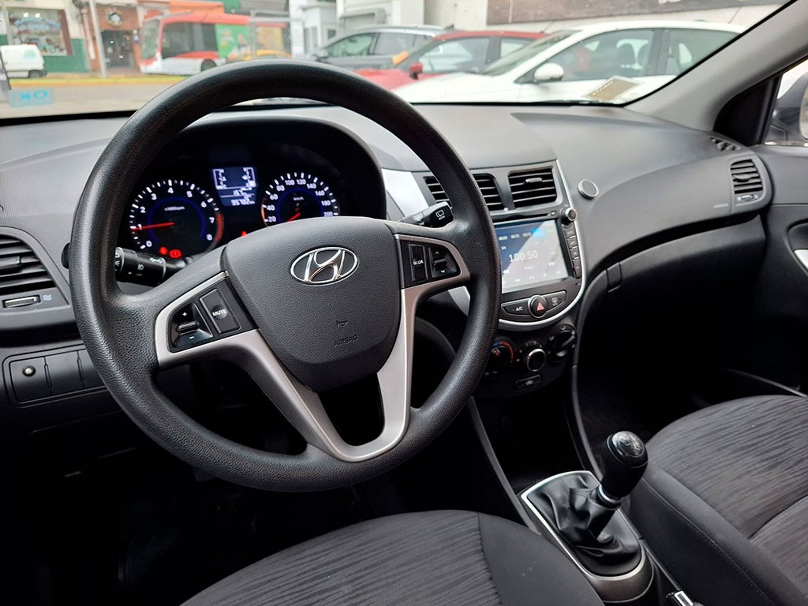 Hyundai ACCENT RB 1.4 2019 - Imagen 10 de 20