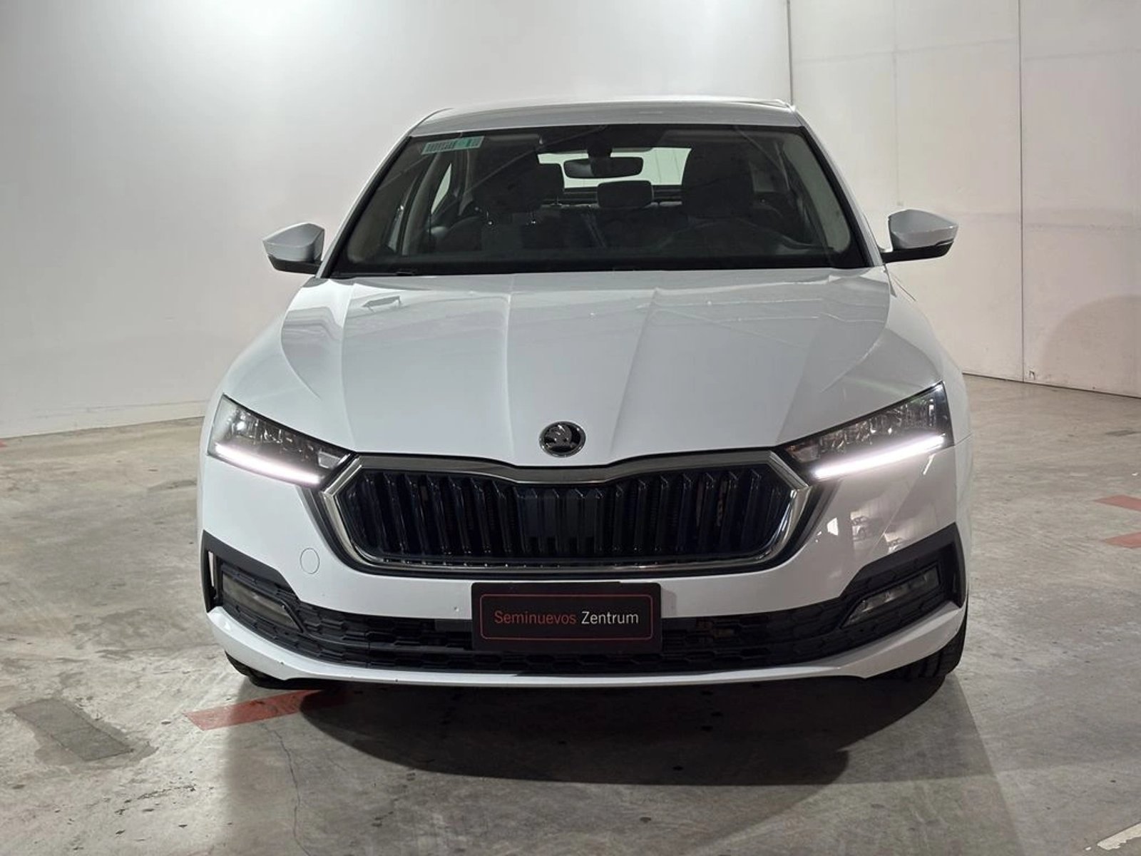 Skoda OCTAVIA 1.4 TSI STYLE AT 2025 - Foto 2 de 20