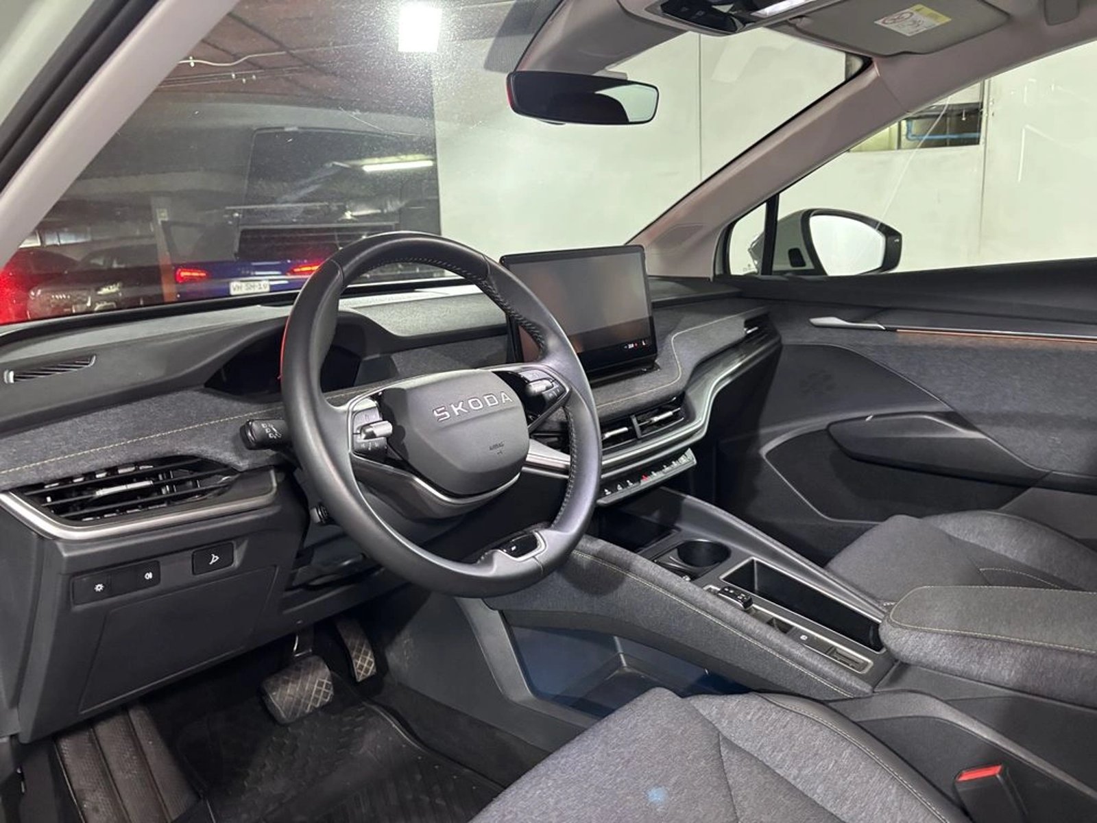 Skoda ELROQ 0.0 DESIGN BEV AT ELECTRICO 2025 - Imagen 10 de 18
