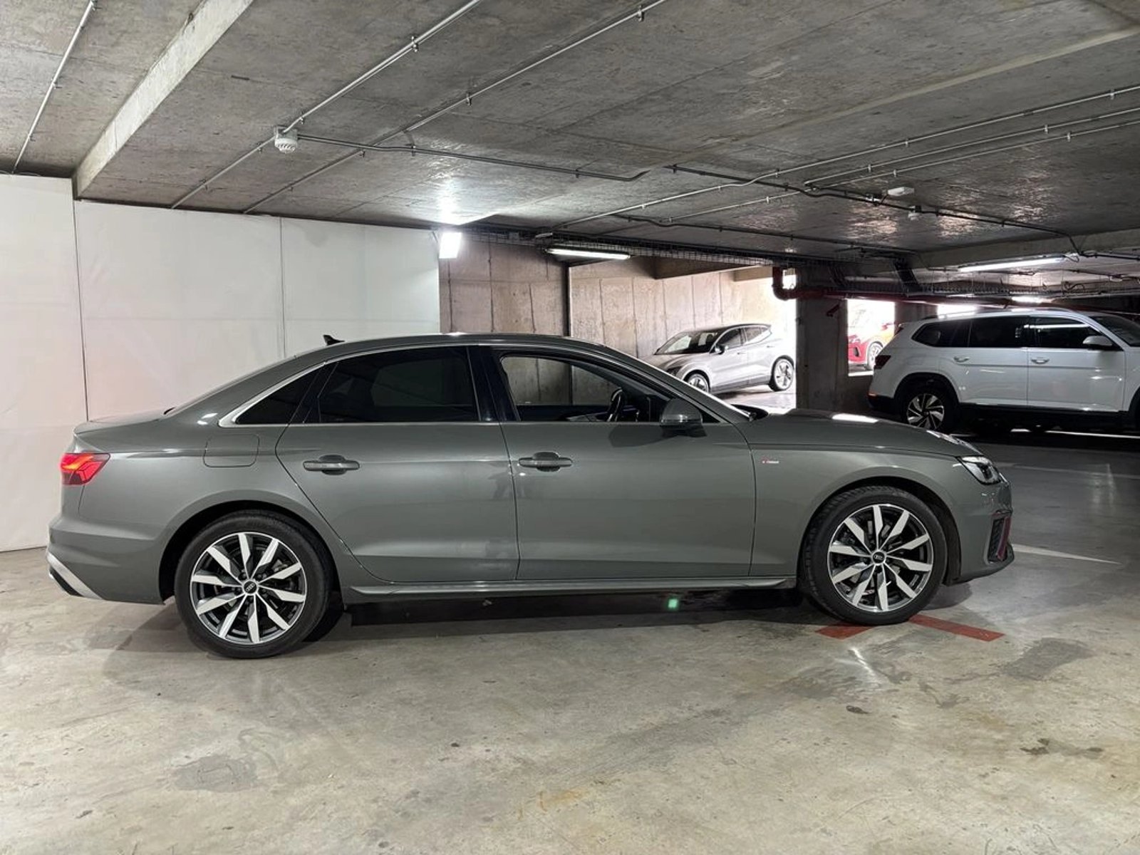 Audi A4 35 TFSI Sport 2023 - Imagen 6 de 20