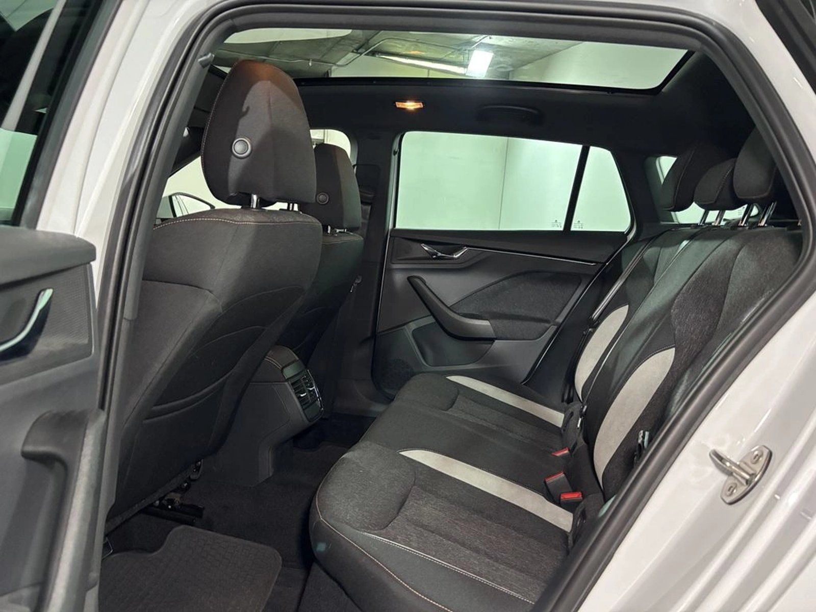 SKODA SCALA 1.5 TSI AT - Style 2022 - Imagen 11 de 18