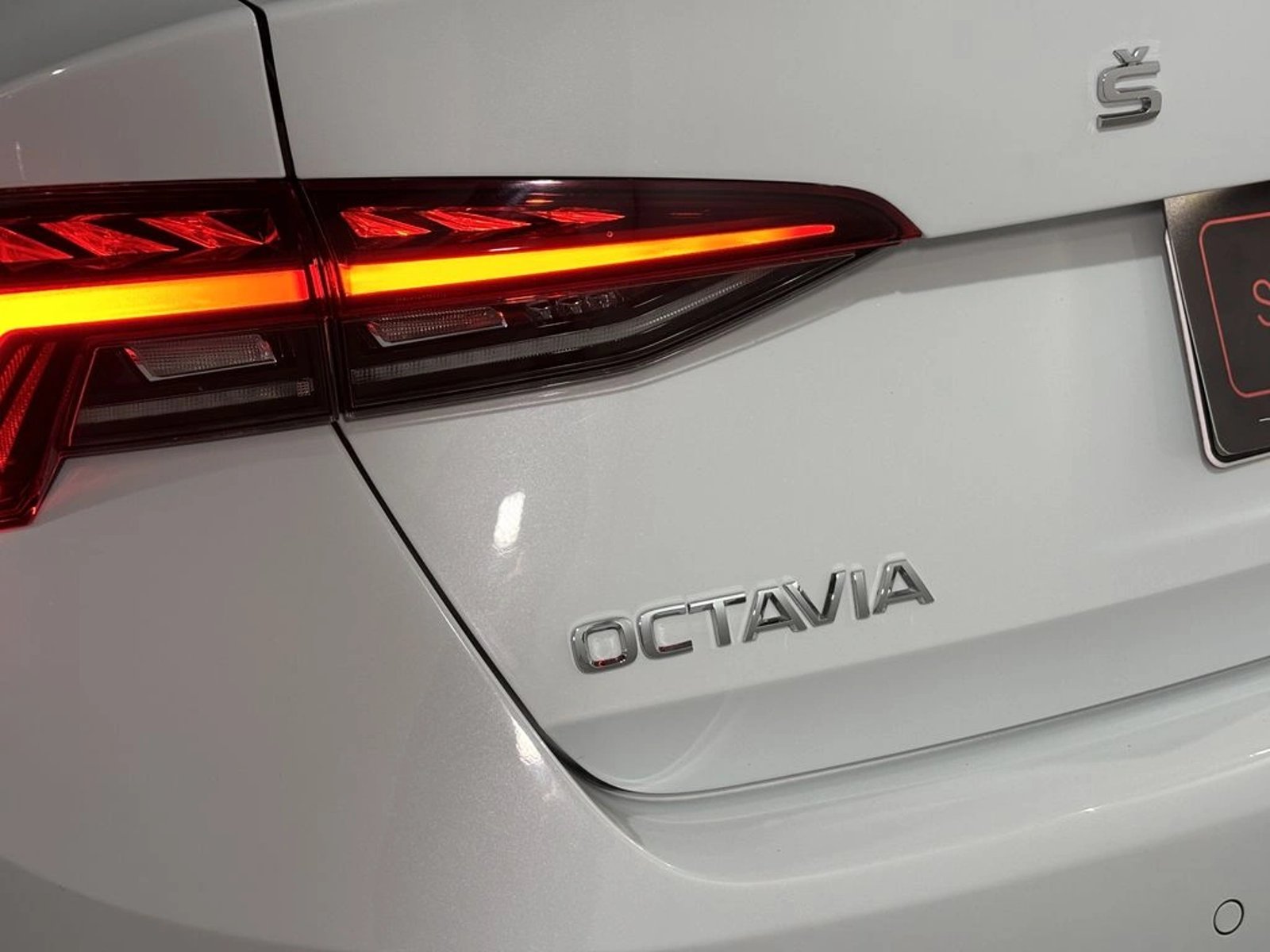 SKODA OCTAVIA 1.4 TSI AT - Design 2025 - Imagen 7 de 15