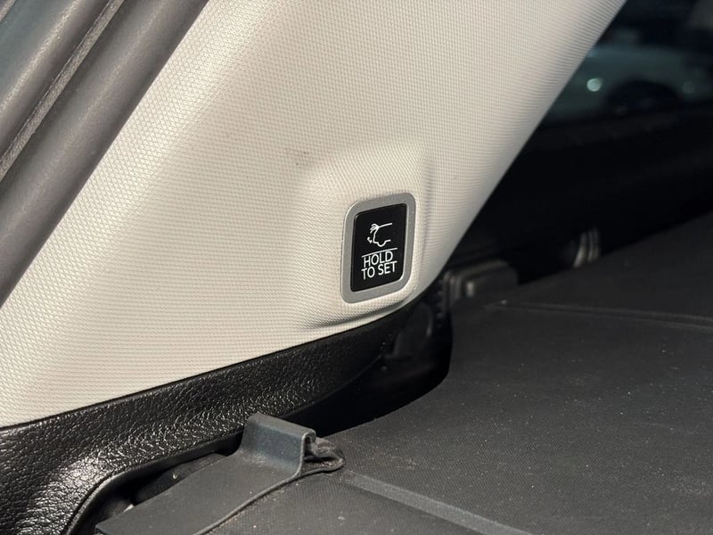 Jeep GRAND CHEROKEE 3.6 LIMITED L 4WD 3ROW AT 5P 2024 - Imagen 11 de 20
