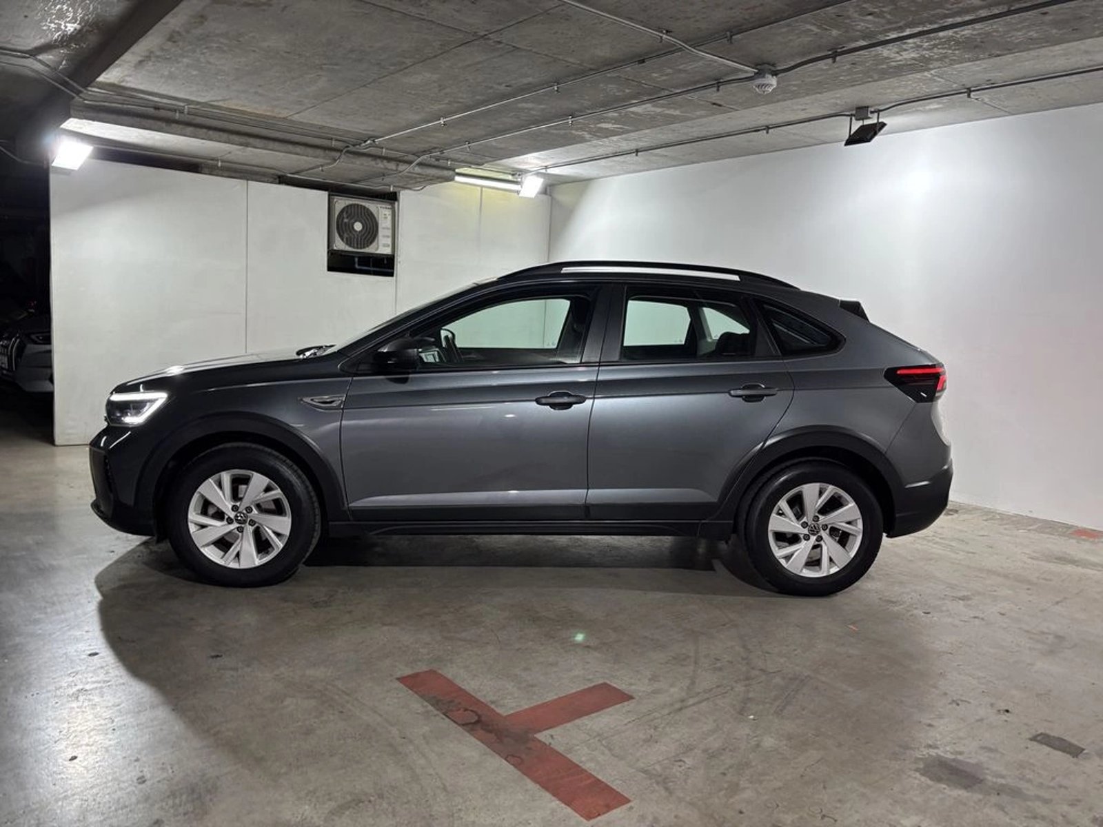 VOLKSWAGEN NIVUS 1.0 HIGHLINE HERO AT 2024 - Imagen 8 de 17