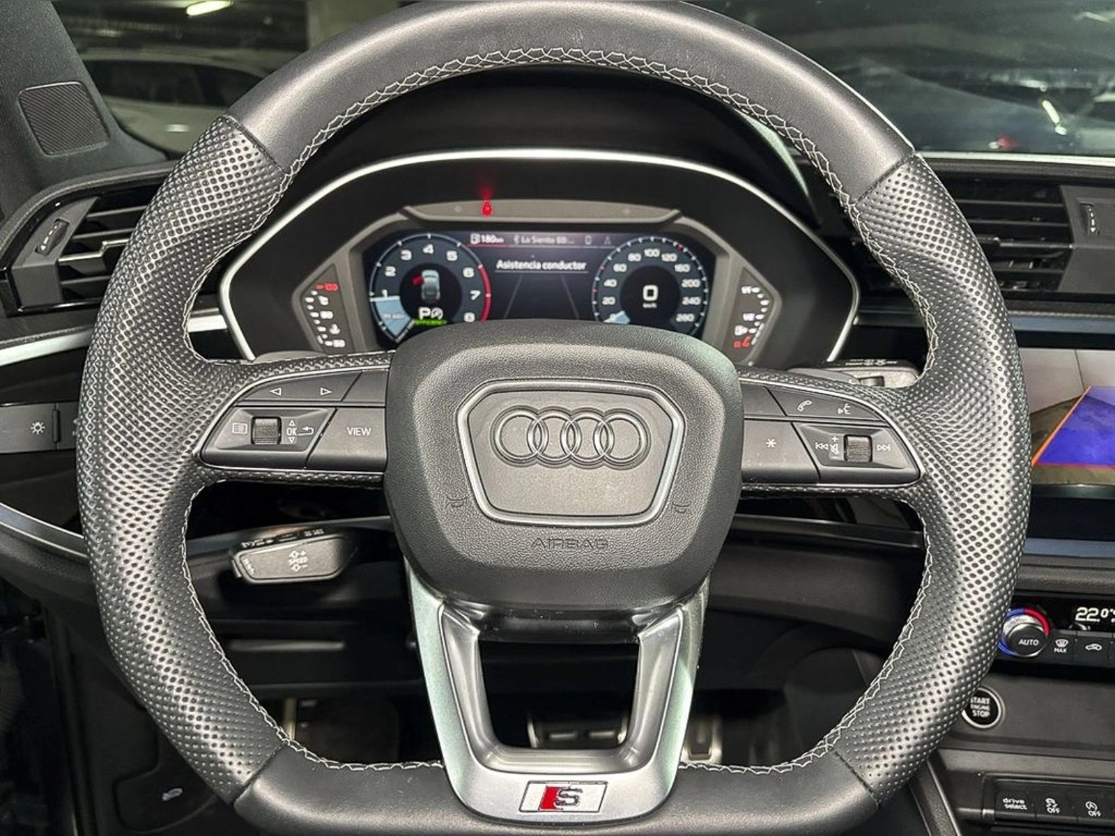 AUDI Q3 Sportback 40 TFSI Sport 2025 - Imagen 15 de 16
