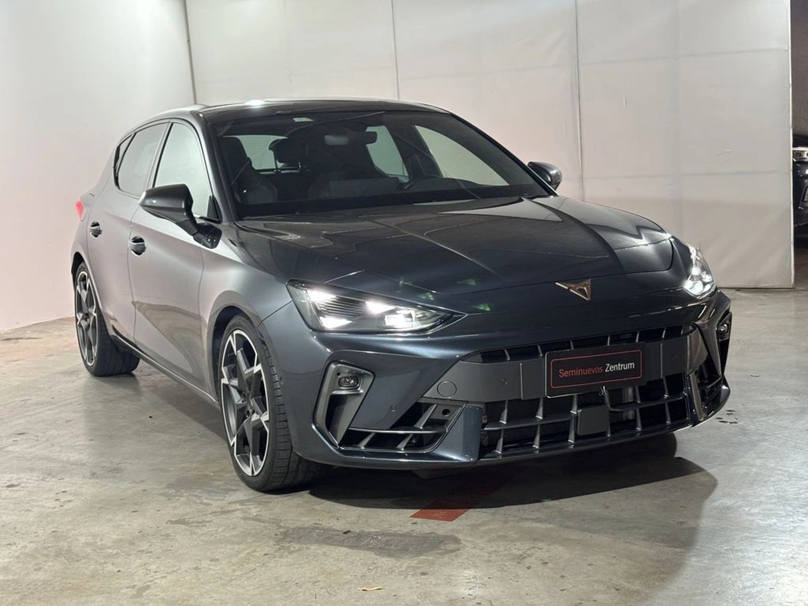 Cupra LEÓN VZ 2.0 TSI AT 2026 - Imagen 3 de 19