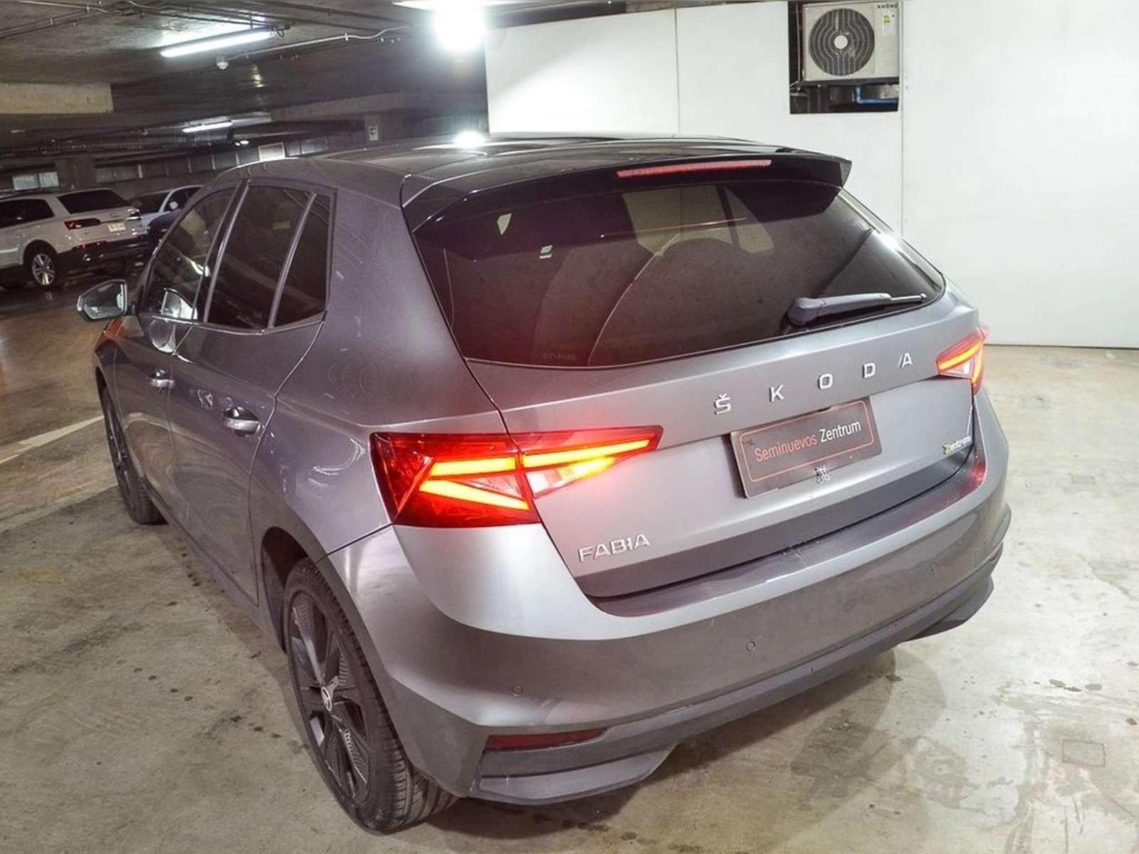 SKODA FABIA 1.0  TSI MT - Ambition 2023 - Imagen 5 de 12