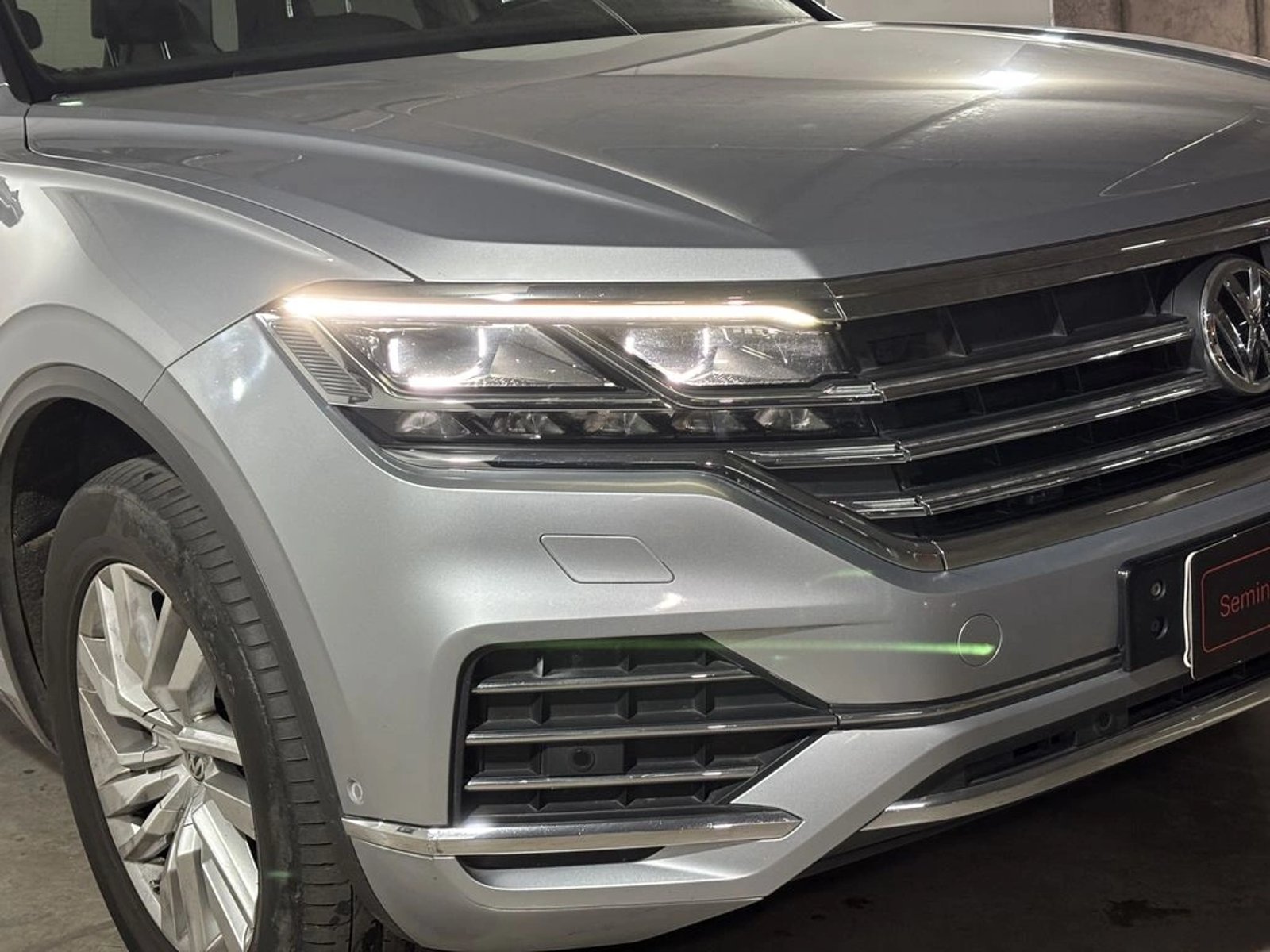 Volkswagen TOUAREG 3.0 V6 TDI LIMITED 4WD AT 5P 2020 - Imagen 4 de 20